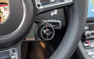   Porsche 911 Turbo S - 2016
