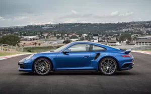   Porsche 911 Turbo - 2016