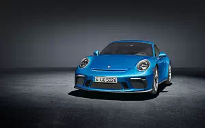  Porsche 911 GT3 Touring Package - 2017