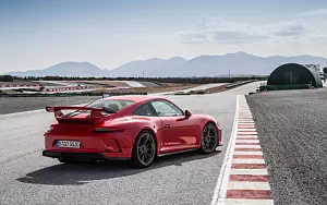   Porsche 911 GT3 - 2017