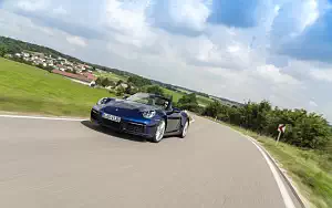   Porsche 911 Carrera Cabriolet (Gentian Blue Metallic) - 2019