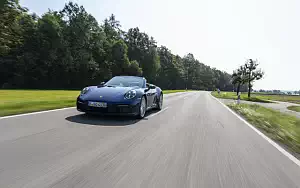   Porsche 911 Carrera Cabriolet (Gentian Blue Metallic) - 2019