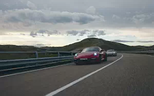   Porsche 911 Carrera GTS - 2021