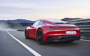   Porsche 911 Carrera GTS - 2021