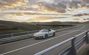   Porsche 911 Targa 4 GTS - 2021