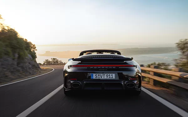 ���� ���������� Porsche 911 Turbo S Cabriolet - 2025