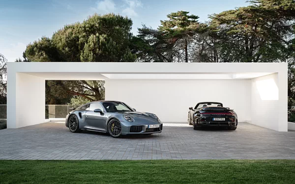 ���� ���������� Porsche 911 Turbo S - 2025