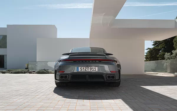 ���� ���������� Porsche 911 Turbo S - 2025