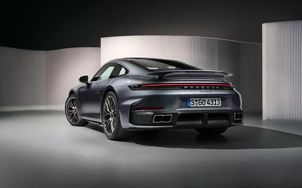 ���� ���������� Porsche 911 Turbo S - 2025