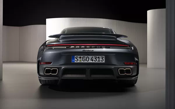 ���� ���������� Porsche 911 Turbo S - 2025