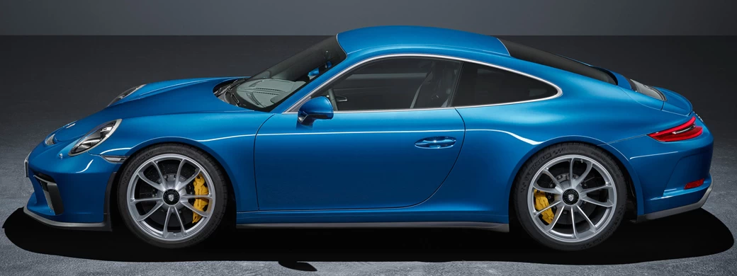   Porsche 911 GT3 Touring Package - 2017 - Car wallpapers