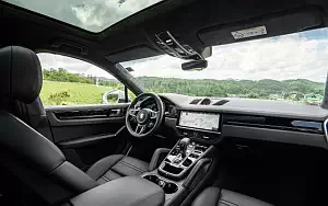   Porsche Cayenne Coupe (Carrara White Metallic) - 2019