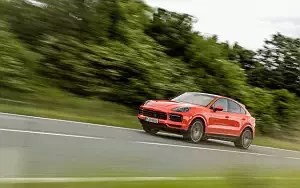   Porsche Cayenne Coupe (Lava Orange) - 2019