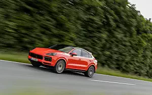   Porsche Cayenne Coupe (Lava Orange) - 2019