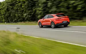   Porsche Cayenne Coupe (Lava Orange) - 2019