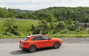   Porsche Cayenne Coupe (Lava Orange) - 2019