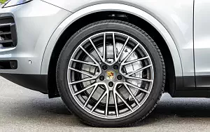   Porsche Cayenne S Coupe (Dolomite Silver Metallic) - 2019