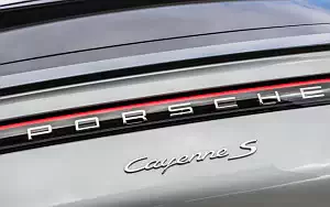   Porsche Cayenne S Coupe (Dolomite Silver Metallic) - 2019