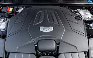   Porsche Cayenne S Coupe (Dolomite Silver Metallic) - 2019