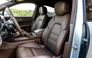   Porsche Cayenne S Coupe (Dolomite Silver Metallic) - 2019