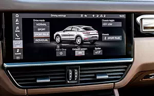   Porsche Cayenne S Coupe (Dolomite Silver Metallic) - 2019