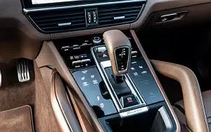   Porsche Cayenne S Coupe (Dolomite Silver Metallic) - 2019