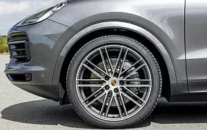   Porsche Cayenne S Coupe (Quarzite Grey Metallic) - 2019