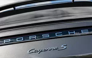   Porsche Cayenne S Coupe (Quarzite Grey Metallic) - 2019