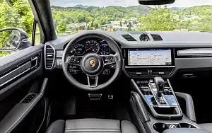   Porsche Cayenne S Coupe (Quarzite Grey Metallic) - 2019