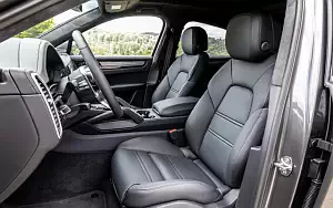   Porsche Cayenne S Coupe (Quarzite Grey Metallic) - 2019