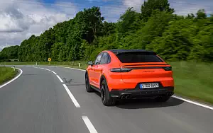   Porsche Cayenne Turbo Coupe (Lava Orange) - 2019