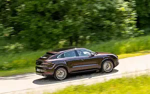   Porsche Cayenne Turbo Coupe (Mahogany Metallic) - 2019