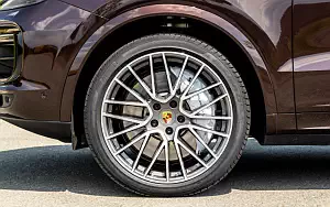   Porsche Cayenne Turbo Coupe (Mahogany Metallic) - 2019