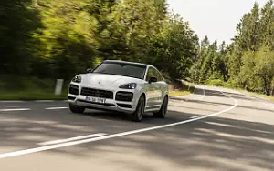   Porsche Cayenne Turbo S E-Hybrid Coupe - 2019