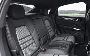   Porsche Cayenne Turbo S E-Hybrid Coupe - 2019
