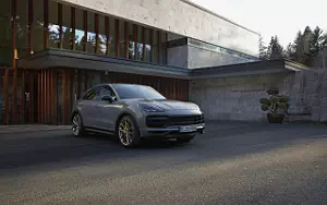   Porsche Cayenne Turbo GT - 2021