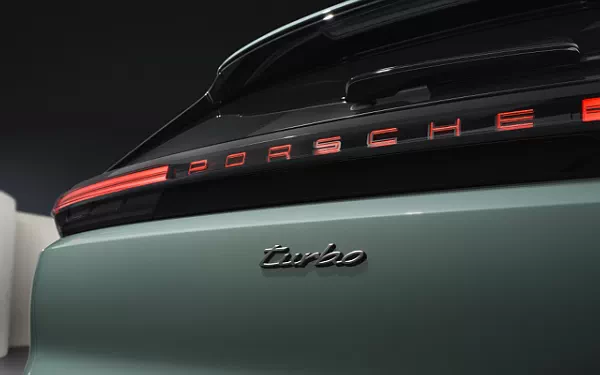 ���� ���������� Porsche Cayenne Turbo Electric - 2026