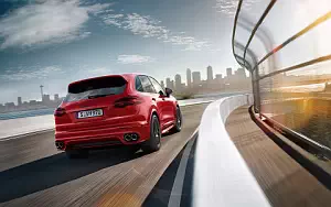   Porsche Cayenne GTS - 2014