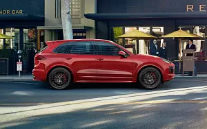   Porsche Cayenne GTS - 2014