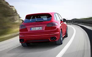   Porsche Cayenne GTS - 2014