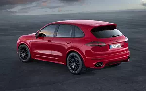   Porsche Cayenne GTS - 2014