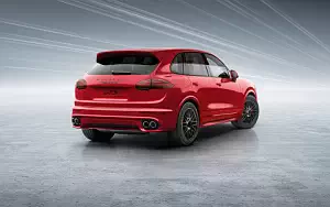   Porsche Cayenne GTS - 2014