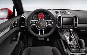   Porsche Cayenne GTS - 2014