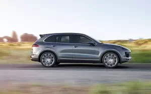   Porsche Cayenne Turbo - 2014