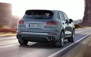   Porsche Cayenne Turbo - 2014