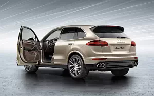   Porsche Cayenne Turbo - 2014