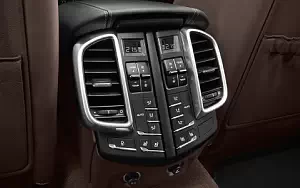   Porsche Cayenne Turbo - 2014