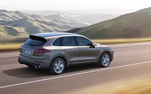   Porsche Cayenne - 2014
