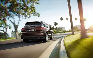   Porsche Cayenne - 2014