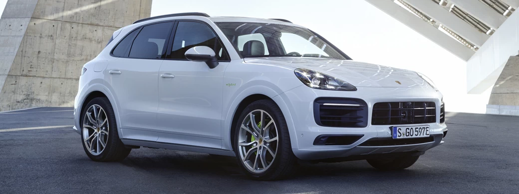   Porsche Cayenne E-Hybrid Sport Design Package - 2018 - Car wallpapers
